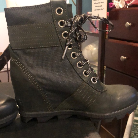 Sorel Lexie wedge black booties sz 6 new in box - Picture 4 of 8